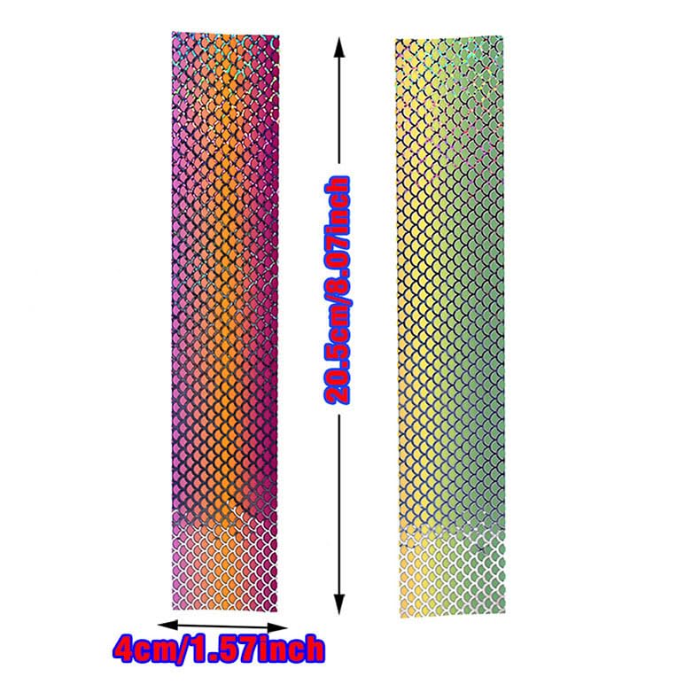 Lagnlnaoy color shift finish on lure enhances visibility in varied water conditions