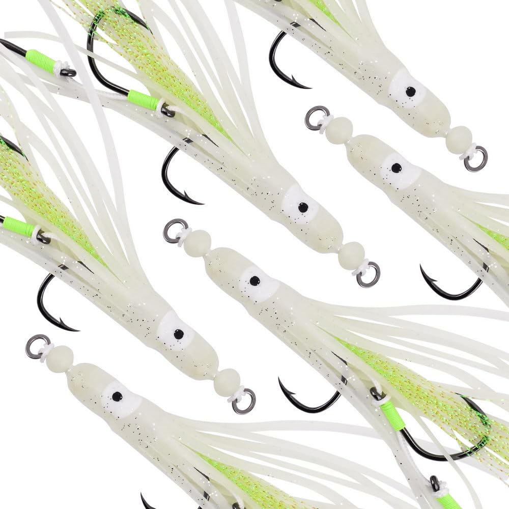 Lagnlnaoy heavy-duty construction withstands aggressive strikes in saltwater.