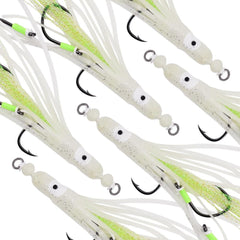 Lagnlnaoy heavy-duty construction withstands aggressive strikes in saltwater.