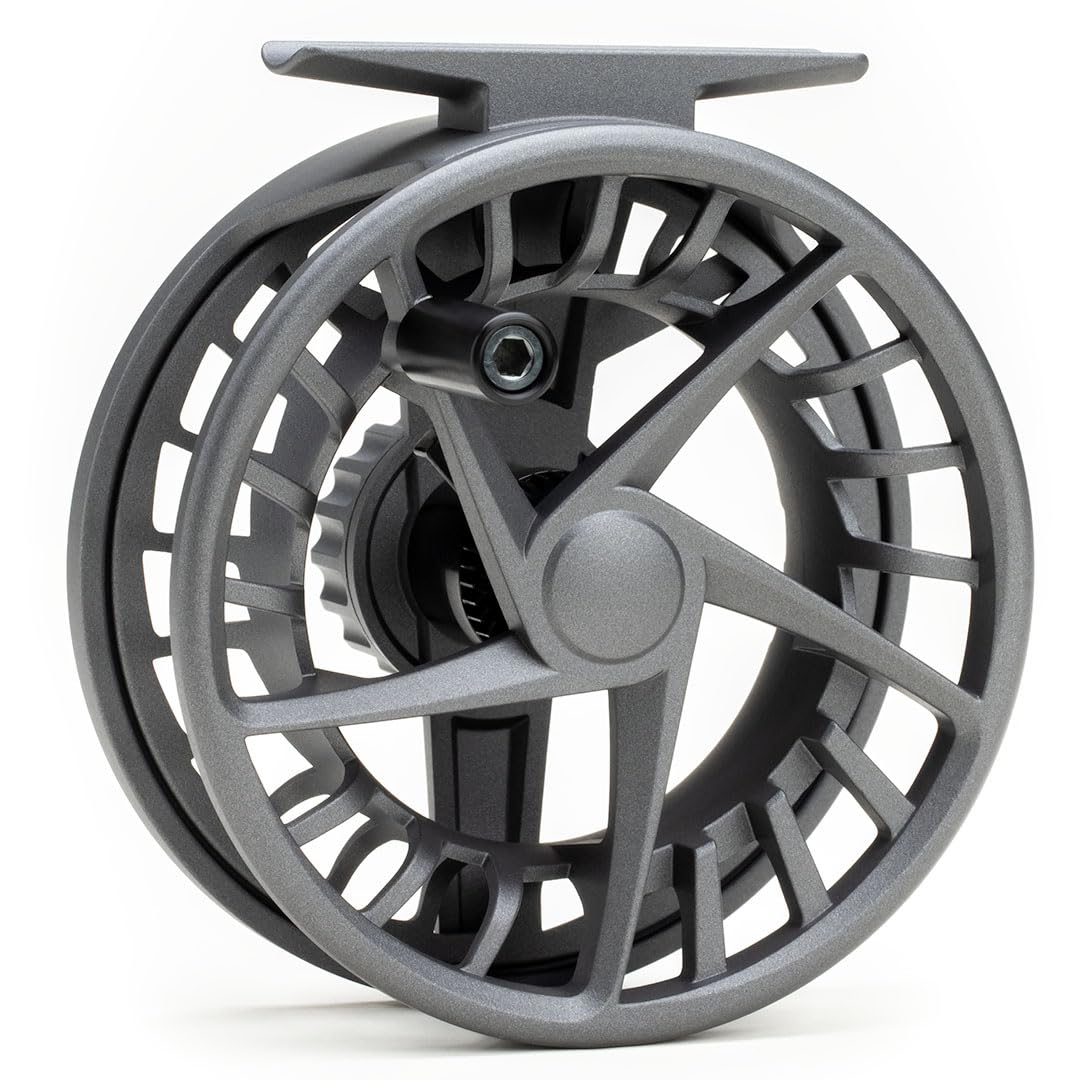 LAMSON Liquid 5Plus S-Series reel drag knob close-up for smooth adjustments.