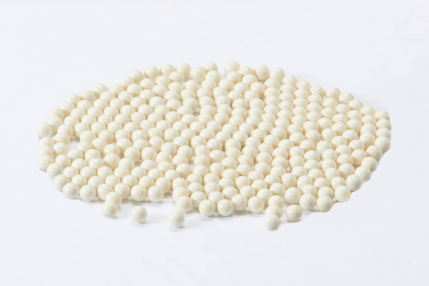 Lancer Tactical bulk BBs in white seamless polish for reliable field performance.