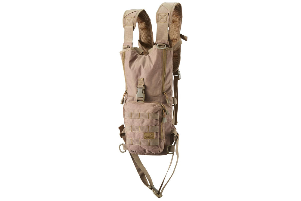 Lancer Tactical hydration pack with thermal insulation for cool drinks.