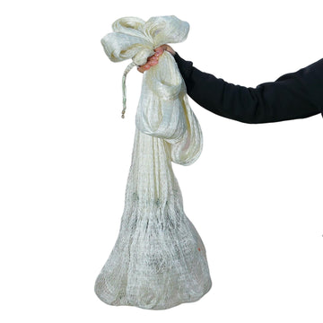 Lawaia cast net 4m white close-up highlights durable multifilament nylon.