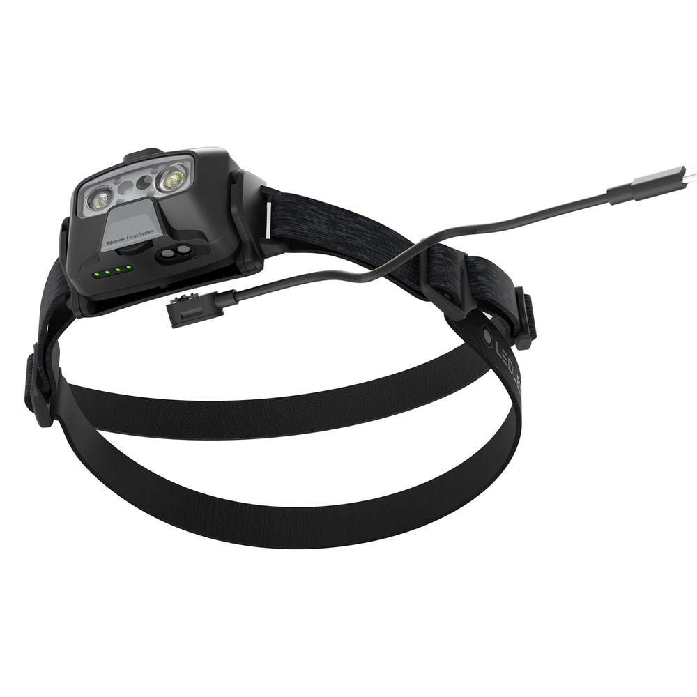 Ledlenser HF6R Core IP68 waterproof rating for outdoor use