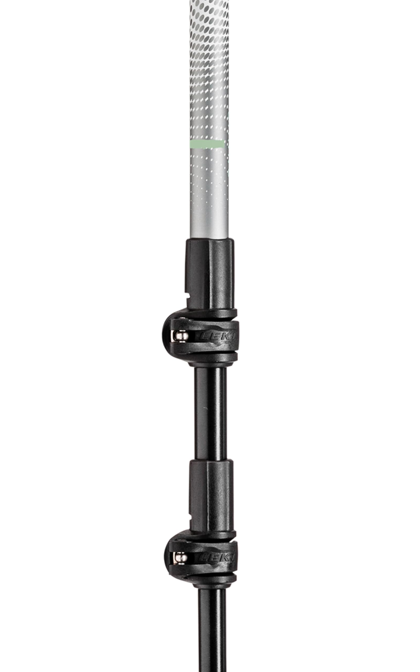 LEKI Jannu trekking basket 2.0 stabilizes balance on soft ground.