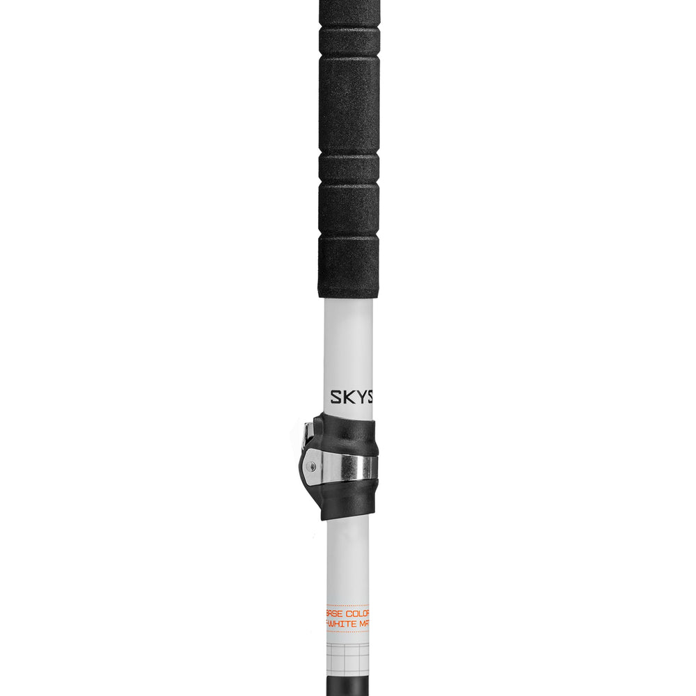 LEKI Skysolo carbon construction emphasizing rigidity and lightness.