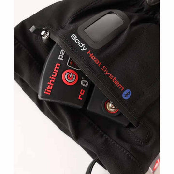 Lenz Heat Glove 7.0 water resistance of 10,000 mm and touchscreen compatibility.