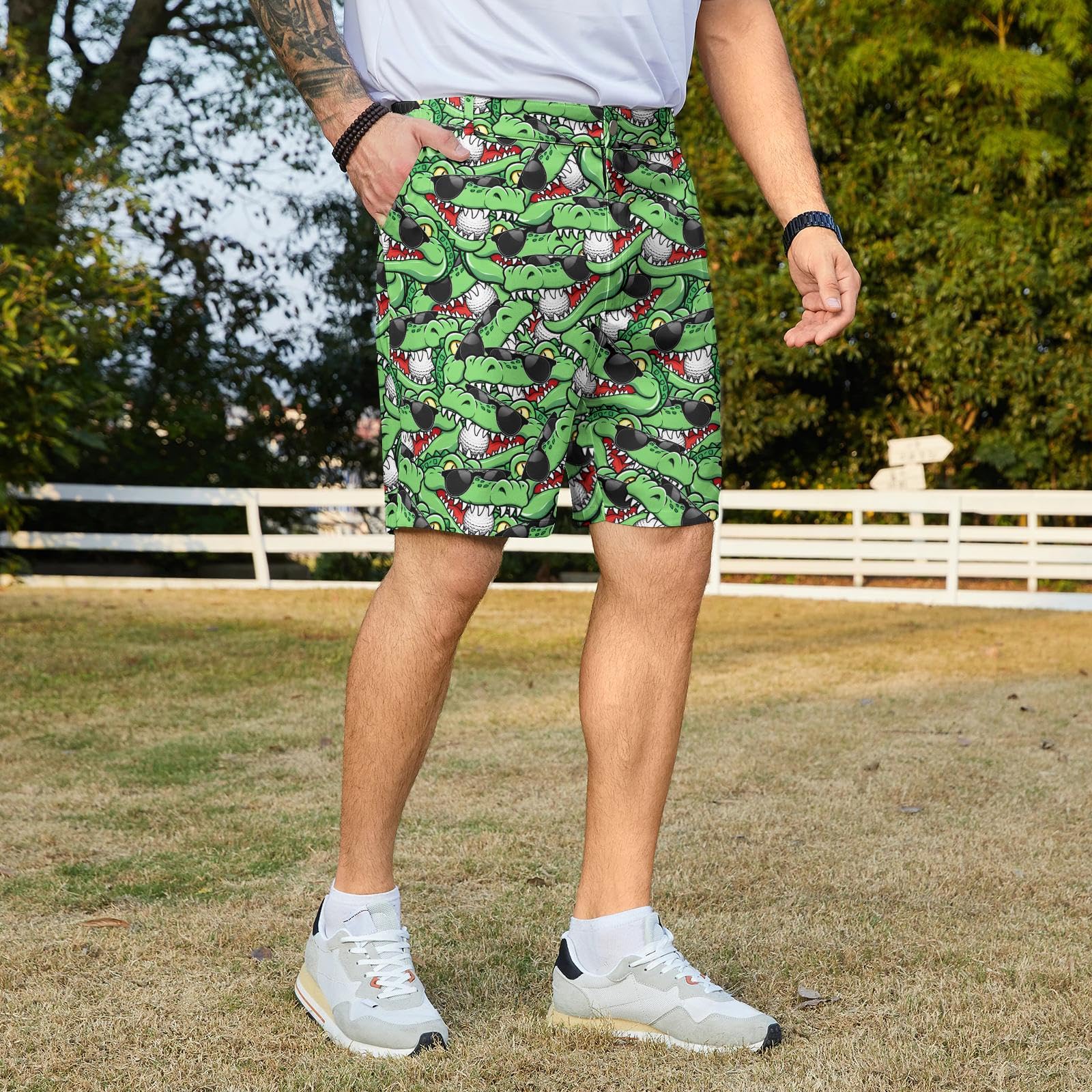 LEOPOM Alligator shorts offer five pockets to keep essentials organized.