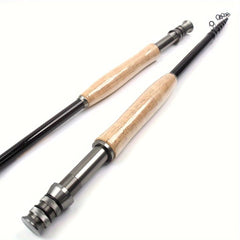 Lerutwis YG022 cork-handle close-up indicates ergonomic grip for long casts.