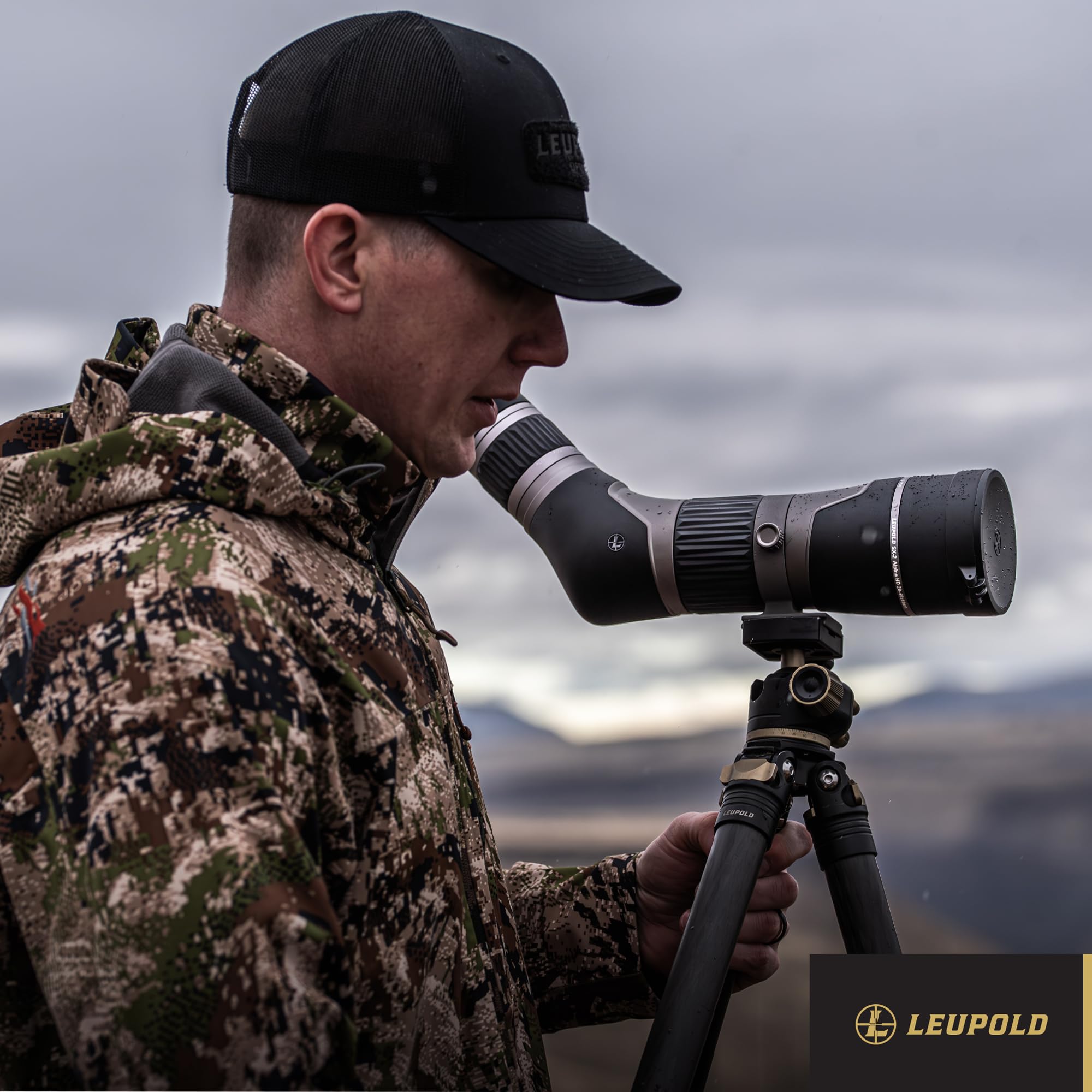 Leupold SX-2 Alpine HD Gen 2 ocular-ring close-up highlighting smooth zoom control