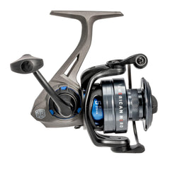 Lew's folding-handle design on the American Hero for enhanced comfort during long casts.