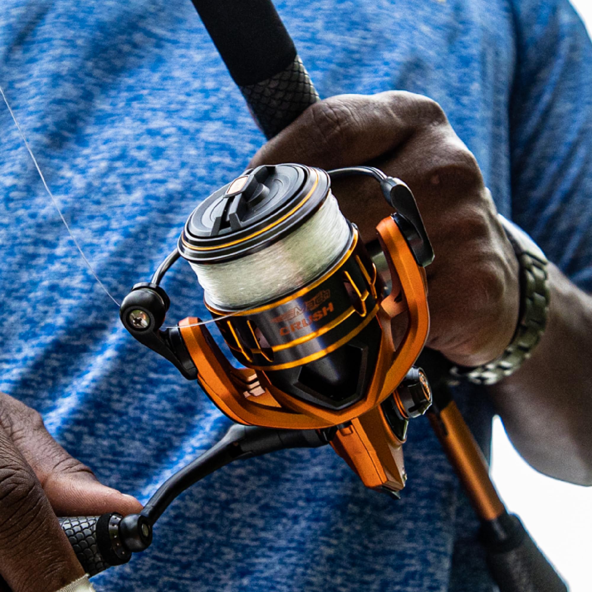 Lew's MACH Crush Spin Reel reversible retrieve with aluminum handle for customization.
