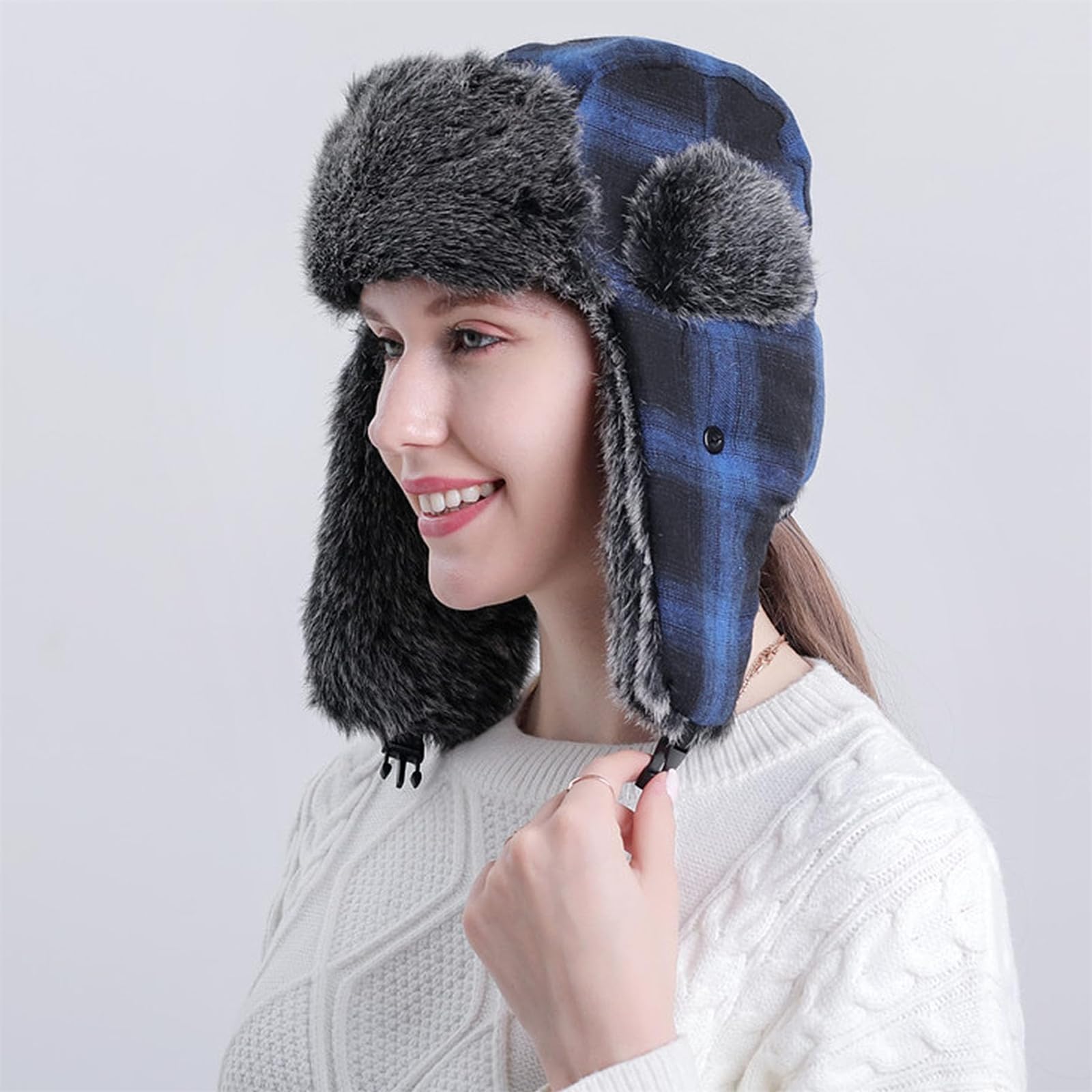 LGHLMCL unisex winter hat with ear flaps in blue