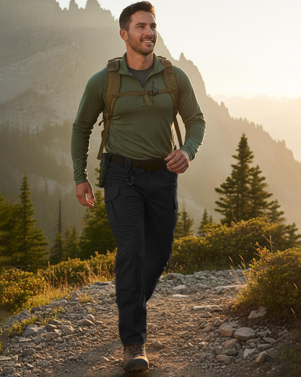 LGNTBE cargo pants size note clarifies fit and sizing guidance.