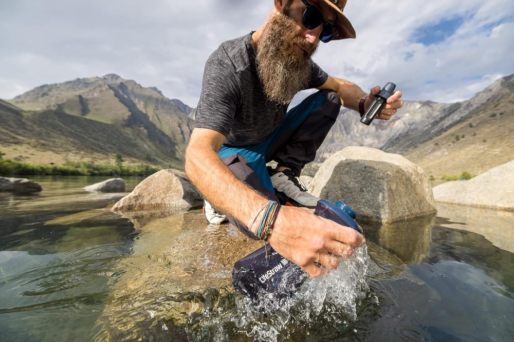 LifeStraw Peak smart seal mouthpiece shows leak proof performance.