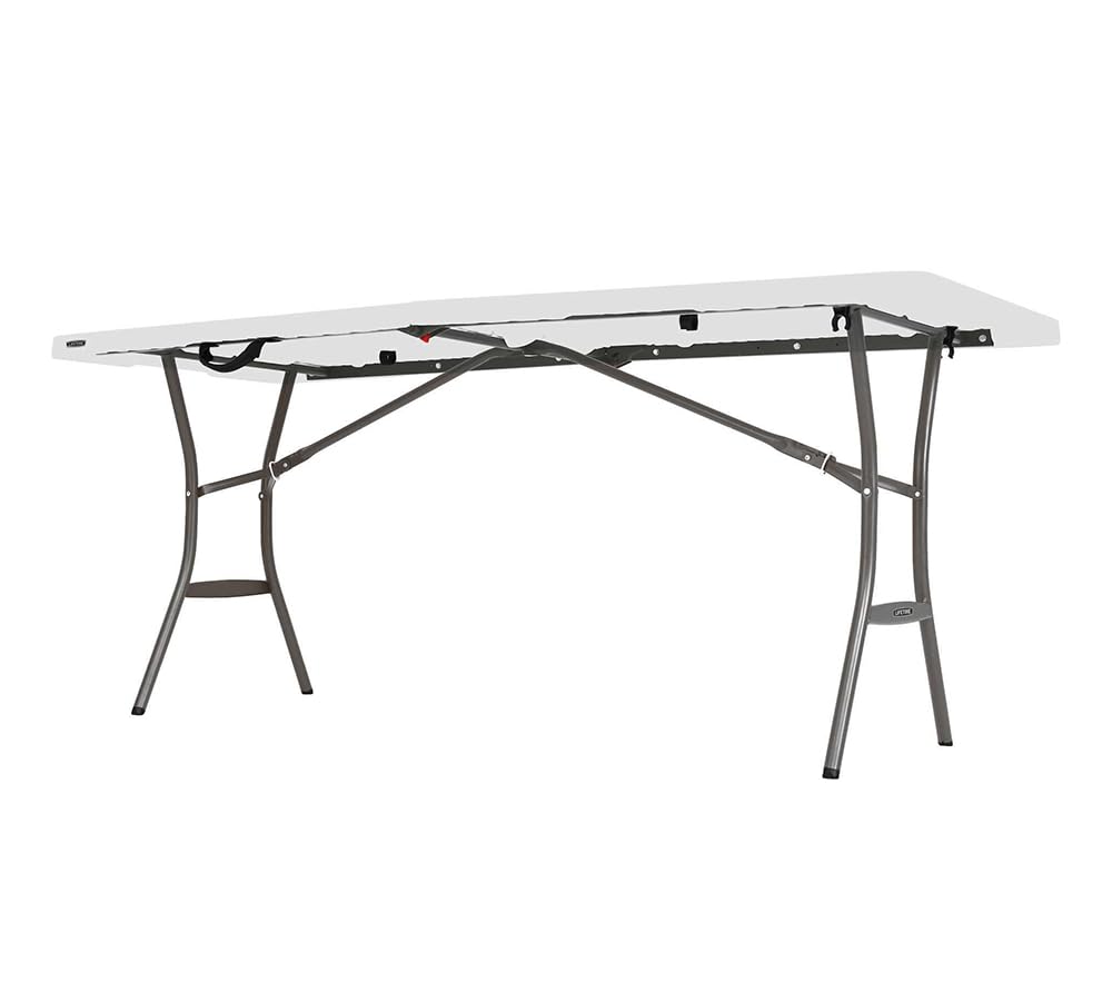 LIFETIME 25011 table suited for indoor and outdoor applications
