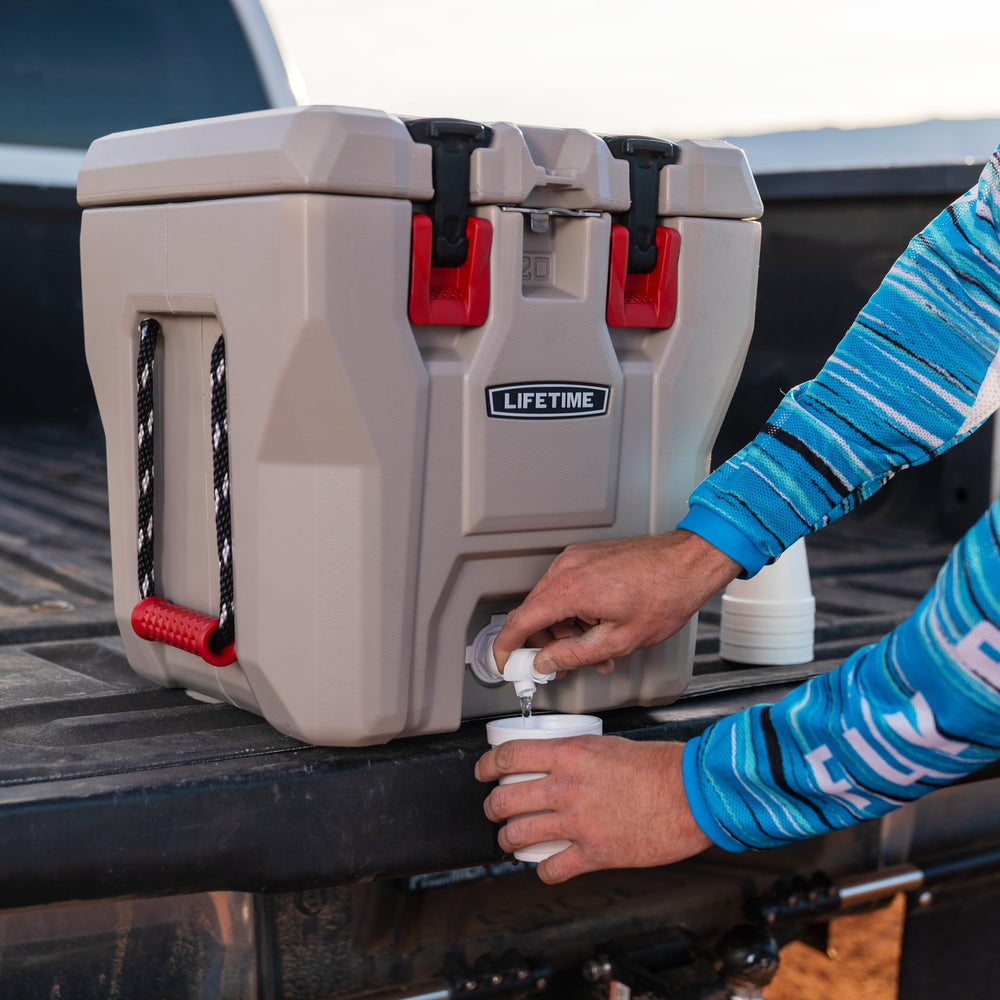 LIFETIME multi-use design suits drinks, snacks, or dry goods.