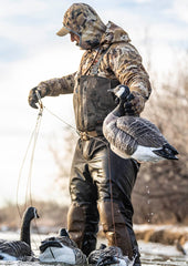 PVC coated steel cable by Lifetime Decoys resists cold weather wear.