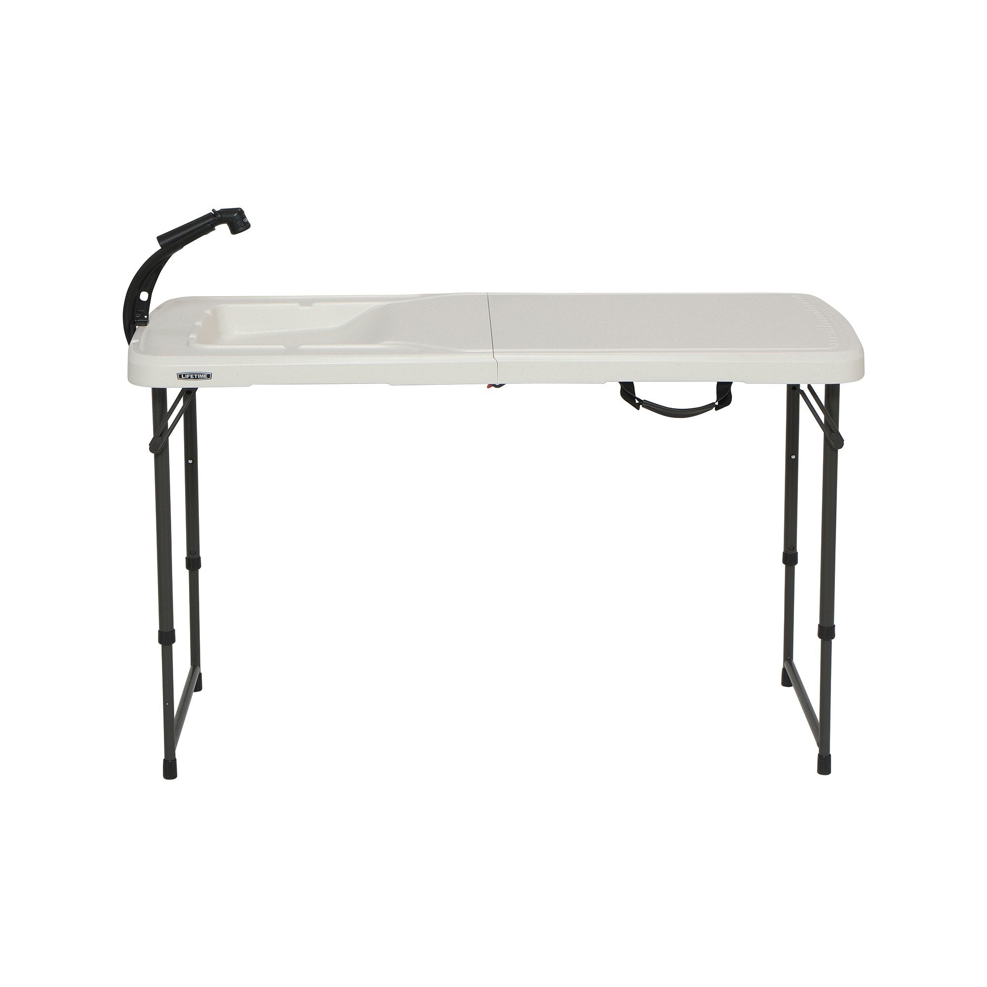 Lifetime fillet table with washbasin for easy outdoor cleaning