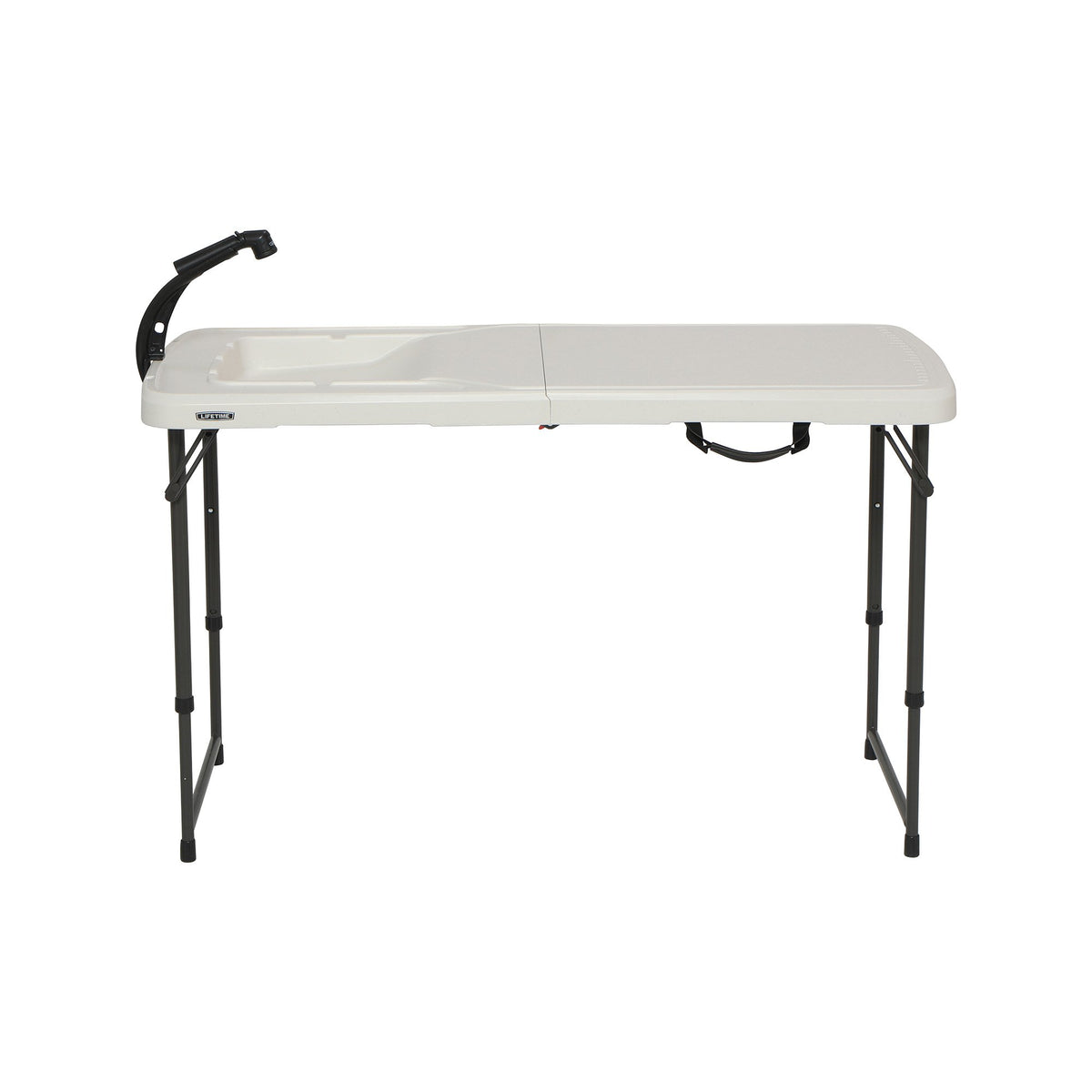 Lifetime fillet table with washbasin for easy outdoor cleaning