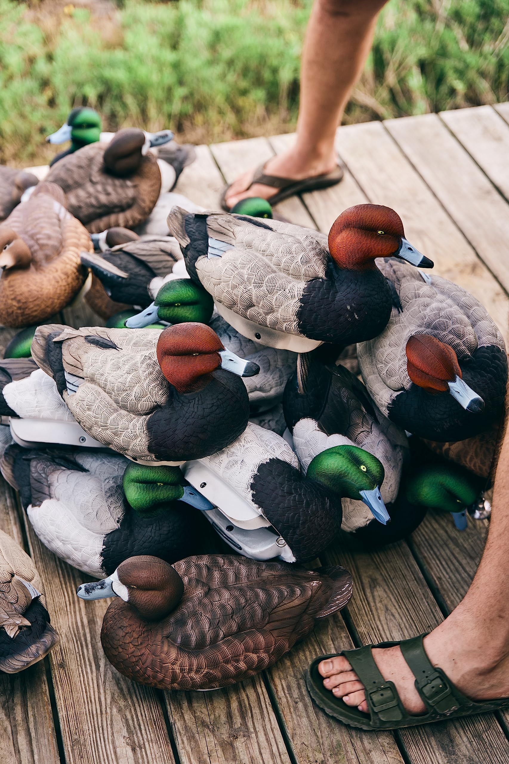 Weight-friendly design: 10.875 lbs per dozen without weights.