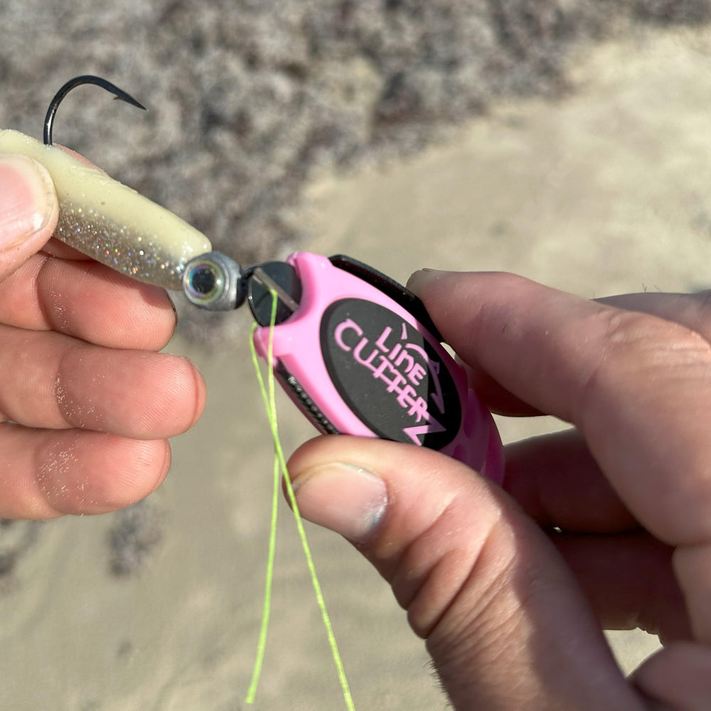 LINE CUTTERZ stainless steel micro scissors cut knots cleanly for neat finishes.