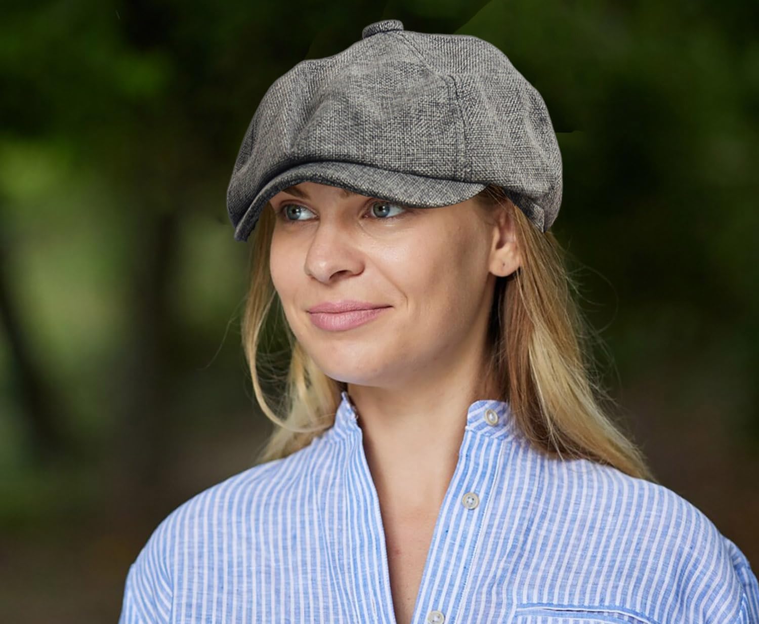 Outdoor wear: man wearing dark gray linen newsboy hat
