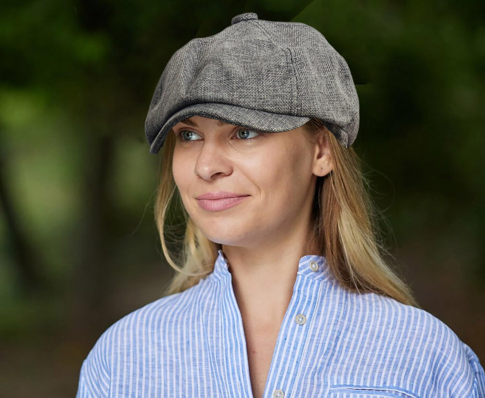 Outdoor wear: man wearing dark gray linen newsboy hat