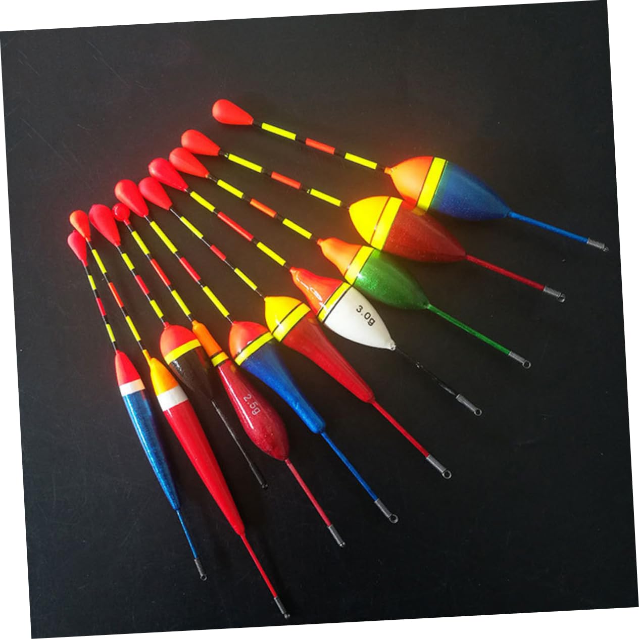 LIOOBO bobbers in bright colors improve visibility under sun conditions.