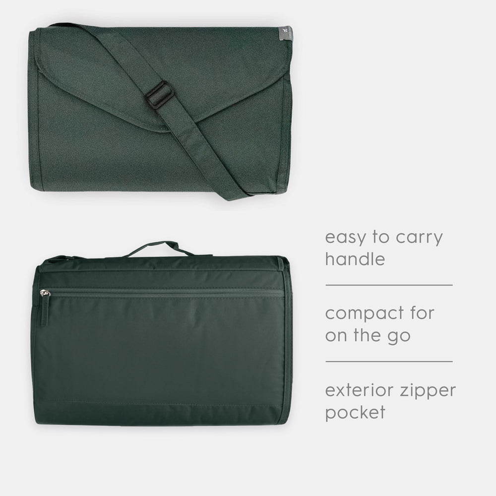 Little Unicorn compact fold keeps blanket travel-ready and easy to carry