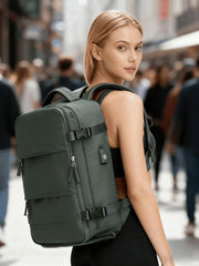 Livbote vacuum backpack compact-pack mode demonstrates space-saving packing for trips