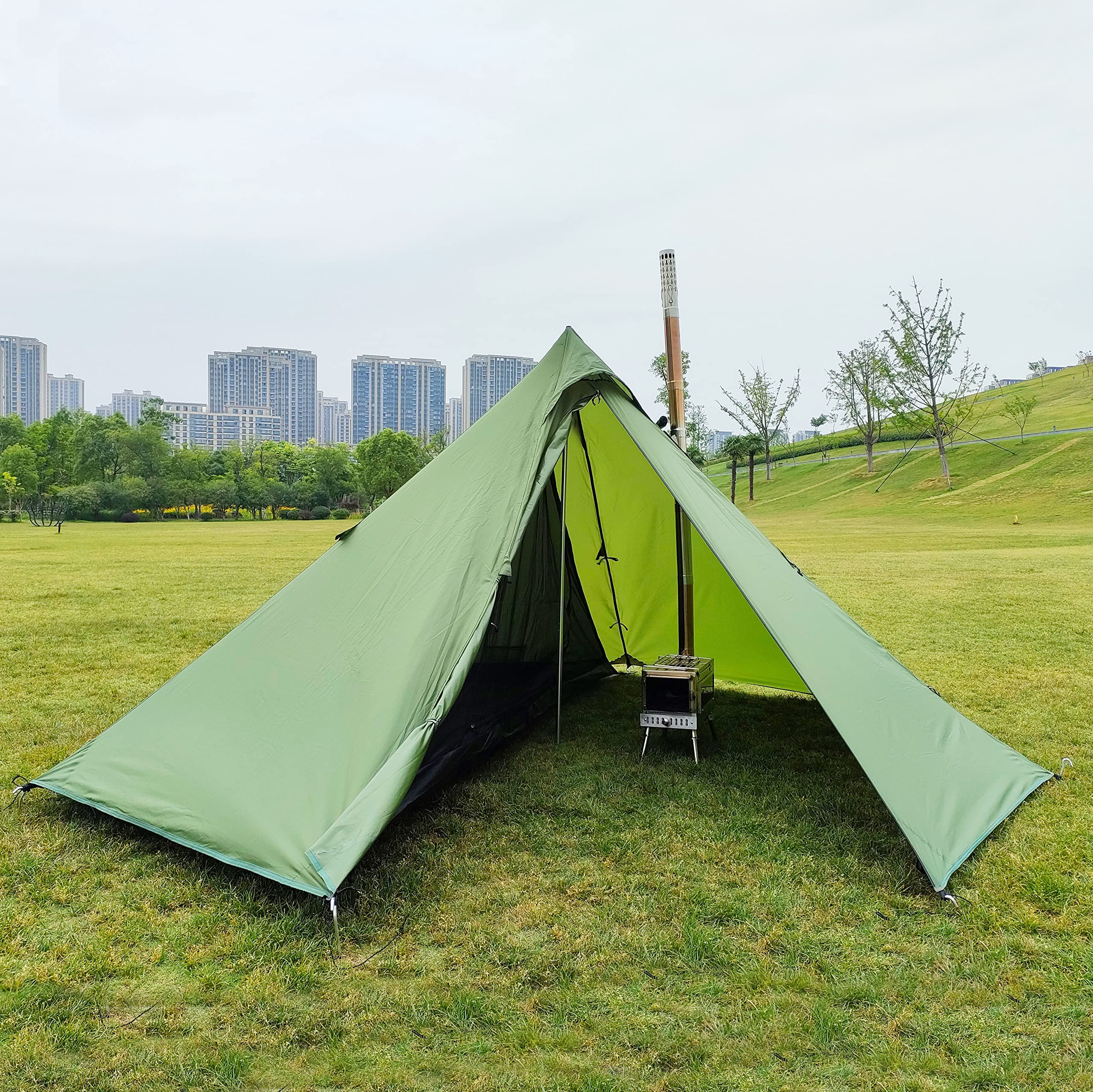 Longeek packing list image displays complete camping components