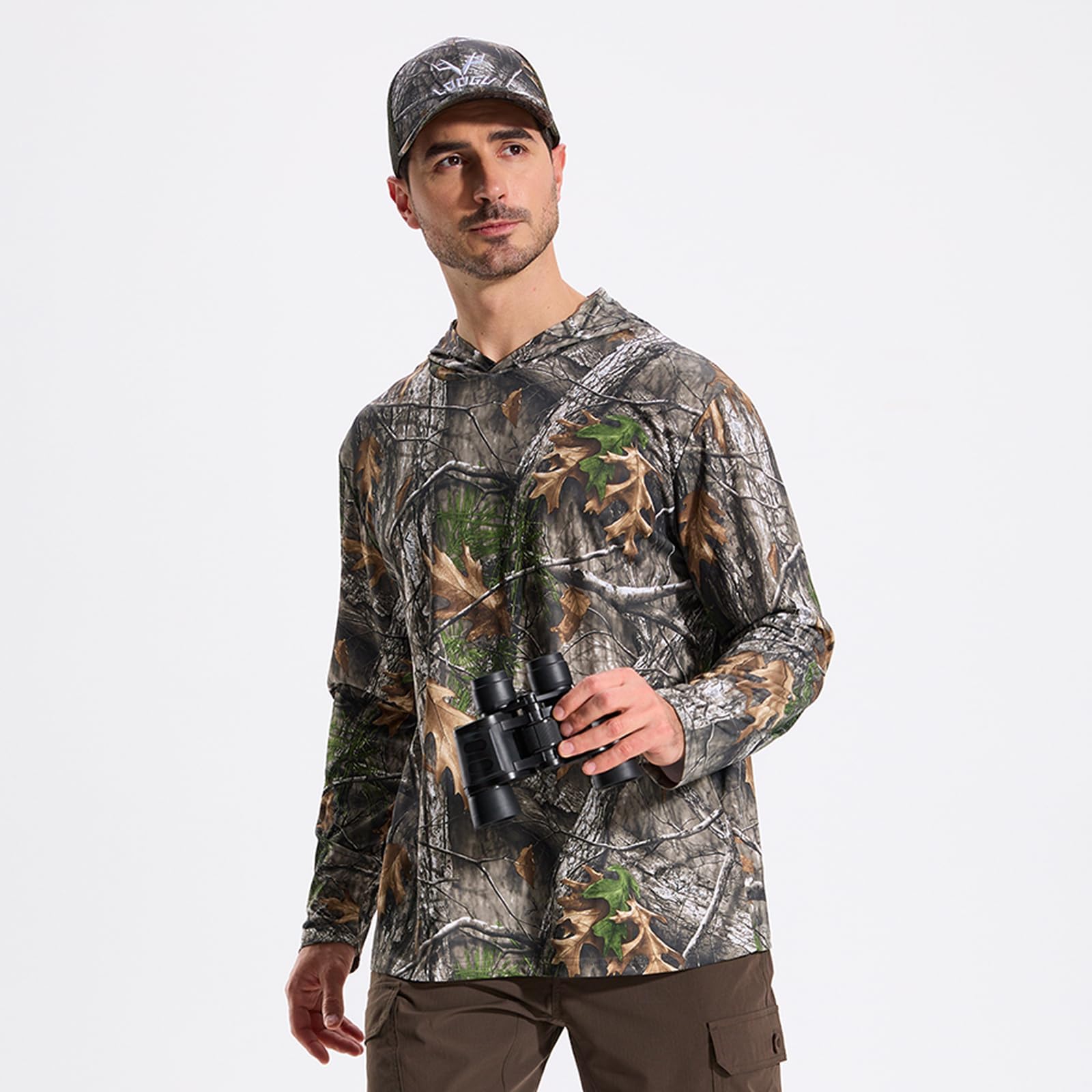 LOOGU camo tree pattern detail highlighting concealment in outdoor settings.