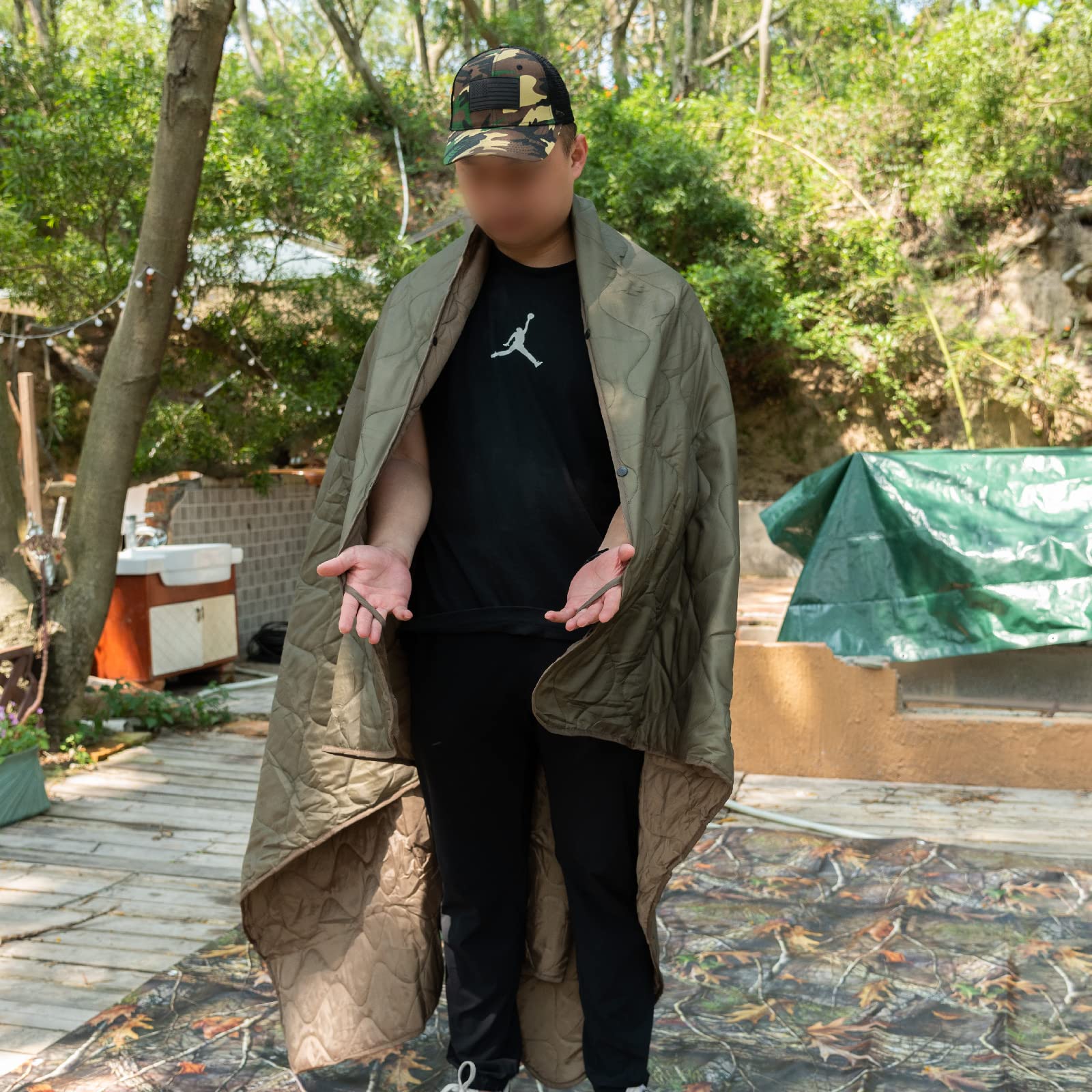 LOOGU easy-care blanket can be hand or machine washed for simple maintenance.