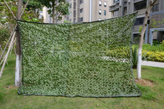Close-up of LOOGU Green Camo Netting's 3D leaf pattern for camouflage