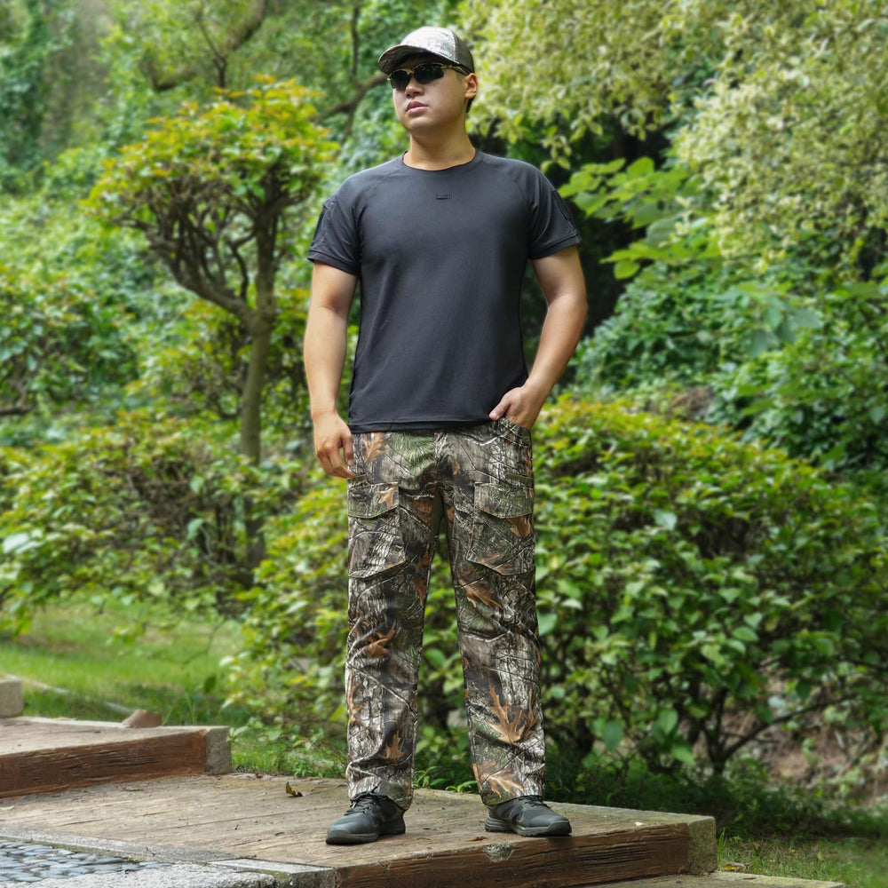 LOOGU pants triangular crotch design enhances mobility on rough terrain.
