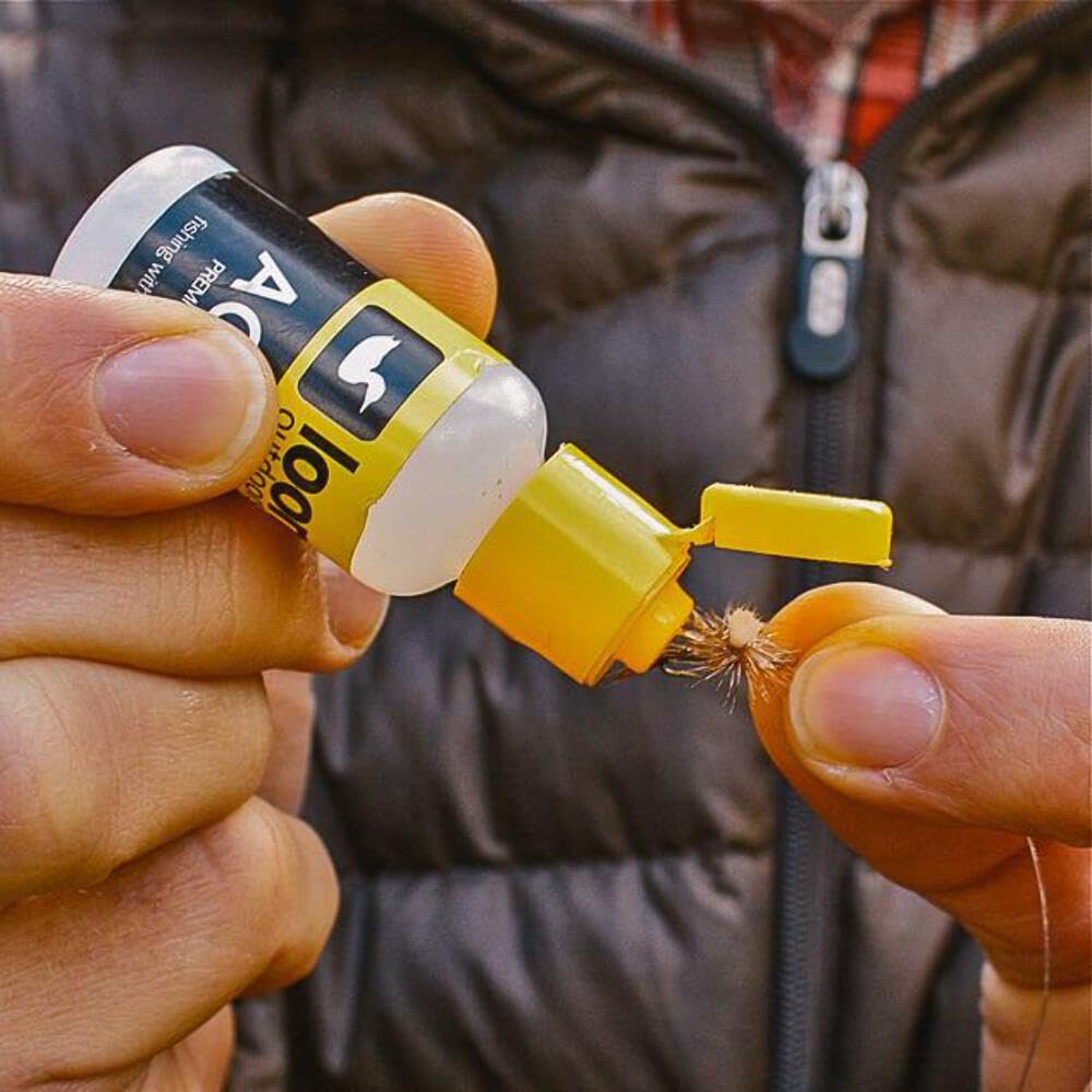 Aquel gel floatant application demonstrates easy, mess-free use during angling