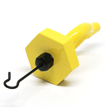 Loon Gator Grip Dubbing Spinner demonstrates compatibility with flies of all sizes