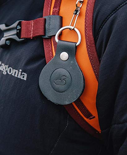 Loon Leader Straightener in use by an angler demonstrates quick, tidy line prep
