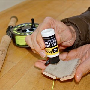Loon Line Cleaning Tool featuring 3x3 inch sheepskin for thorough cleaning.