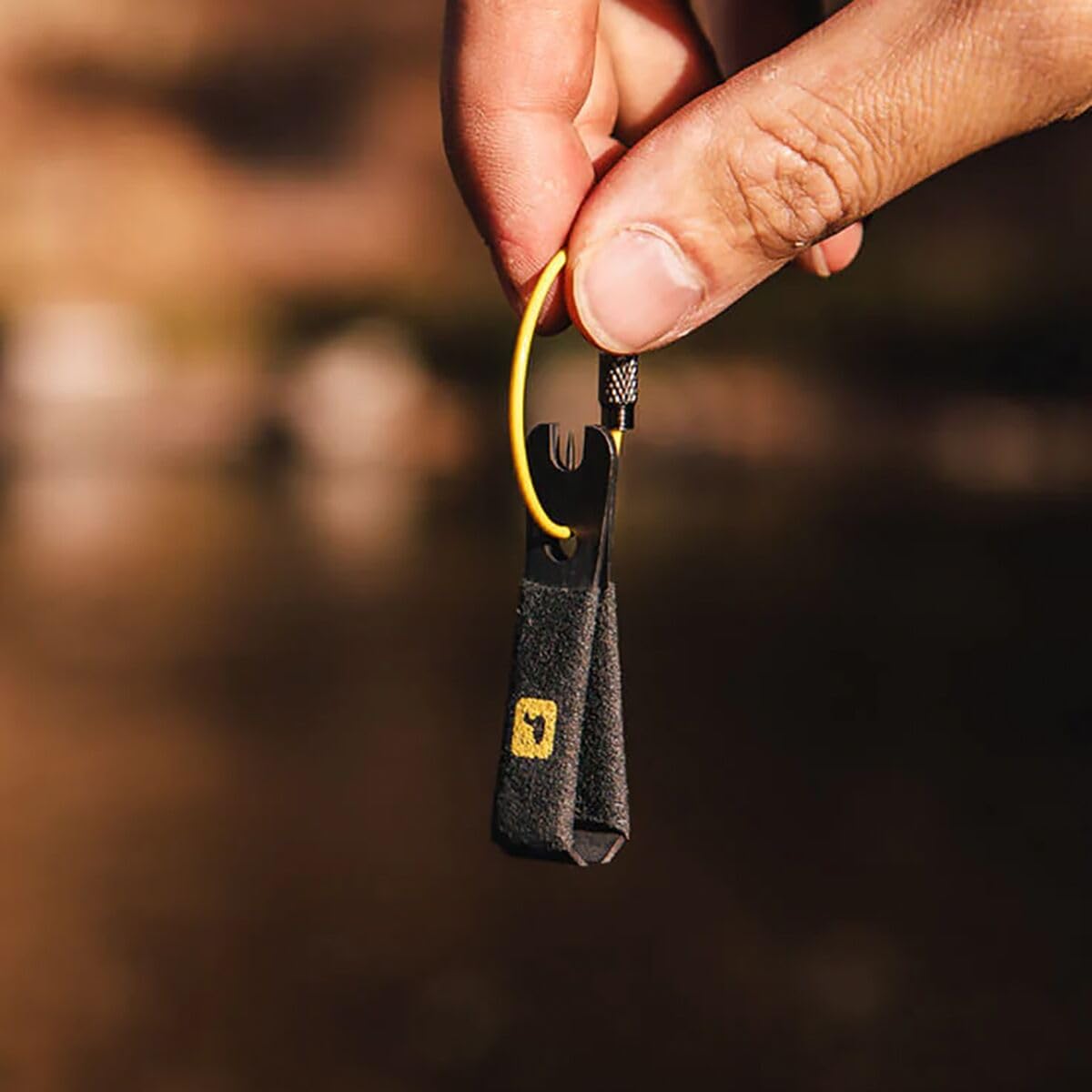Product shot: Loon Outdoors Rogue Nippers with Comfy Grip