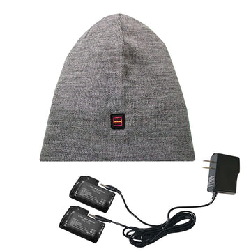 LPCRILLY grey beanie in use during winter commuting and activities