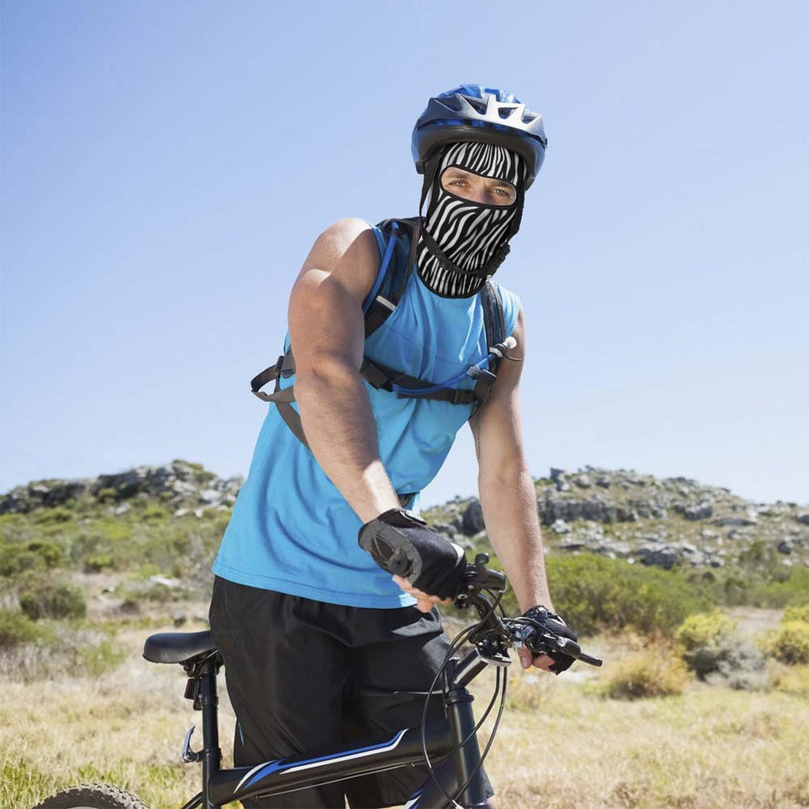 LPSADGF running neck gaiter delivers breathable comfort during chilly workouts.