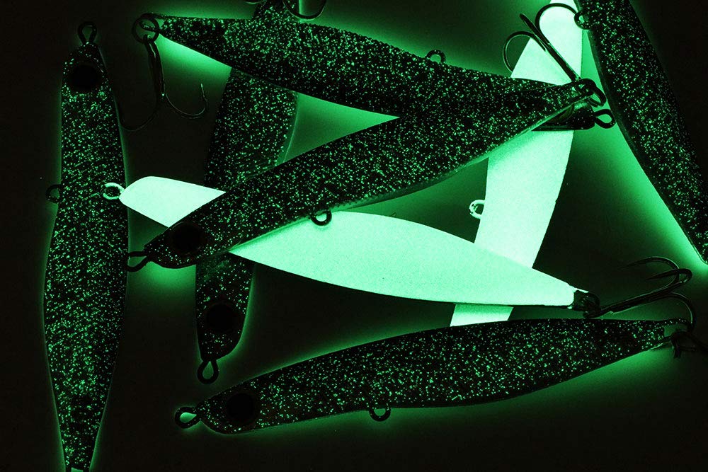 LUCKY CRAFT SW Wander finish close-up with multi-layer reflectivity increases visibility in water