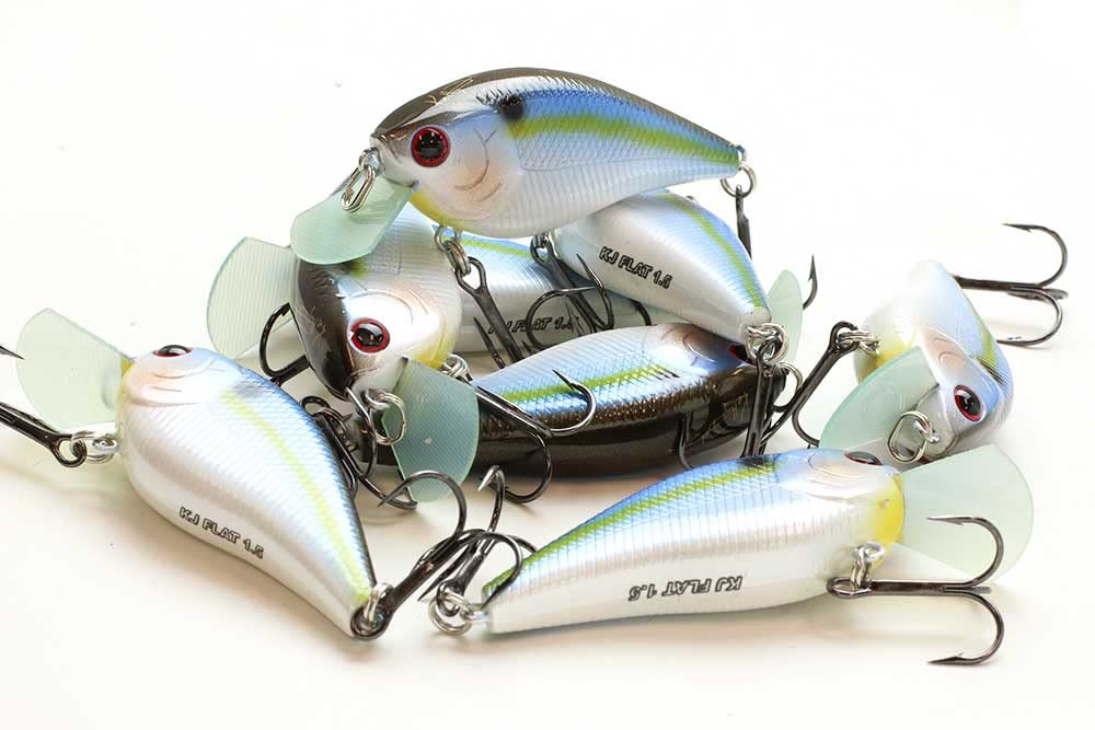 LUCKY CRAFT KJ Flat 1.5 183 Pearl Threadfin Shad lure angled shot
