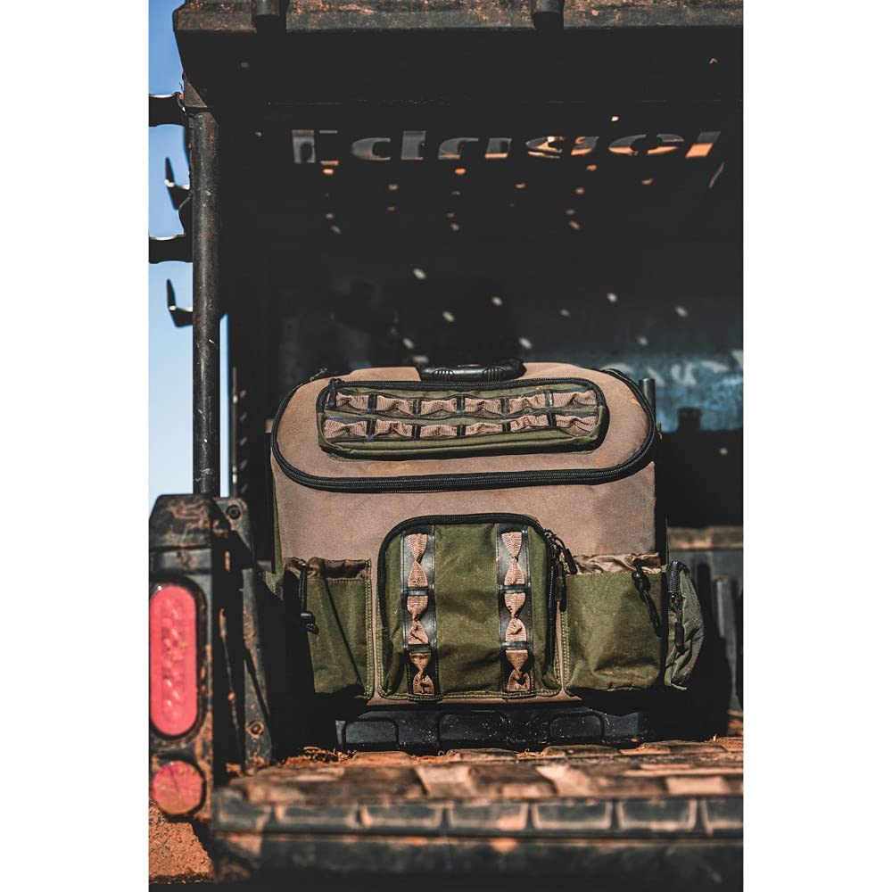 Lucky Duck padded back ensures comfortable carrying during long hunts.