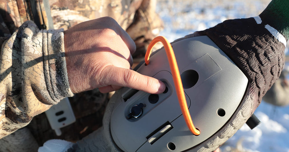 Lucky Duck HDI decoy includes lithium battery and charger for field use.