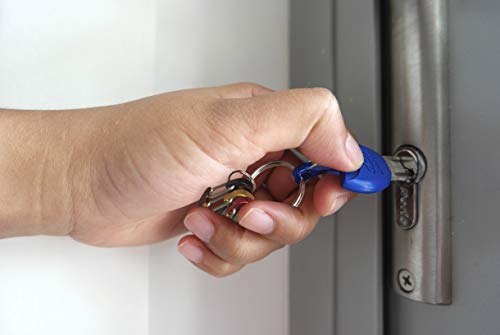 Lucky Line wire-gate clip enables one-handed, secure access.