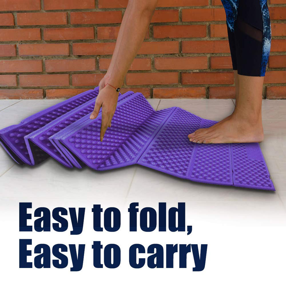 Egg-cell contour on Luqeeg pad cushions the body for outdoor comfort.