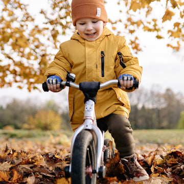 Youth outdoor gloves suitable for fishing, cycling and more
